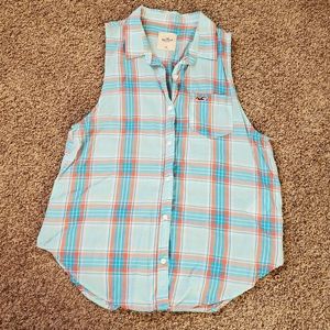 **Hollister Women's Sleeveless Button Down Top